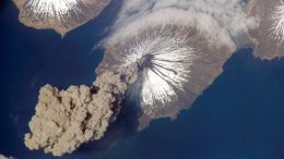 阿留申群岛克利夫兰火山